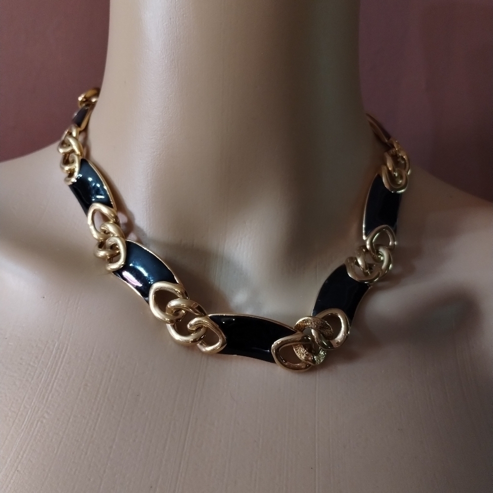 Napier signed women's necklace